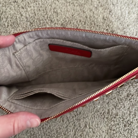 NWT Michael Kors Selma Stud Lg Zip Leather Clutch Wristlet in Red Gold Studs - Picture 6 of 10